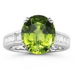 Peridot & Diamond Ring 18kt White Gold